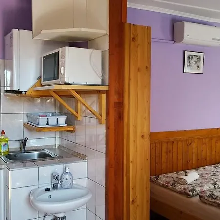 Csobogo Vendeghaz Apartment Eger Exterior photo